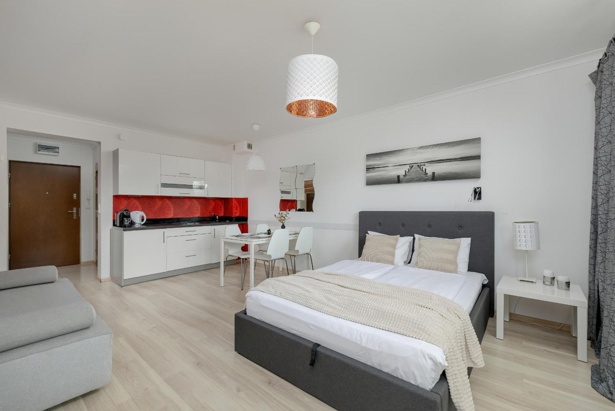 Modern With Balcony 650 M From The By Rent Like Leilighet