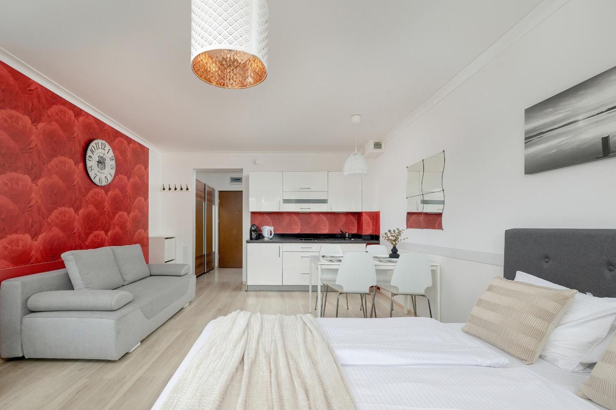 Апартаменти Modern With Balcony 650 M From The By Rent Like *